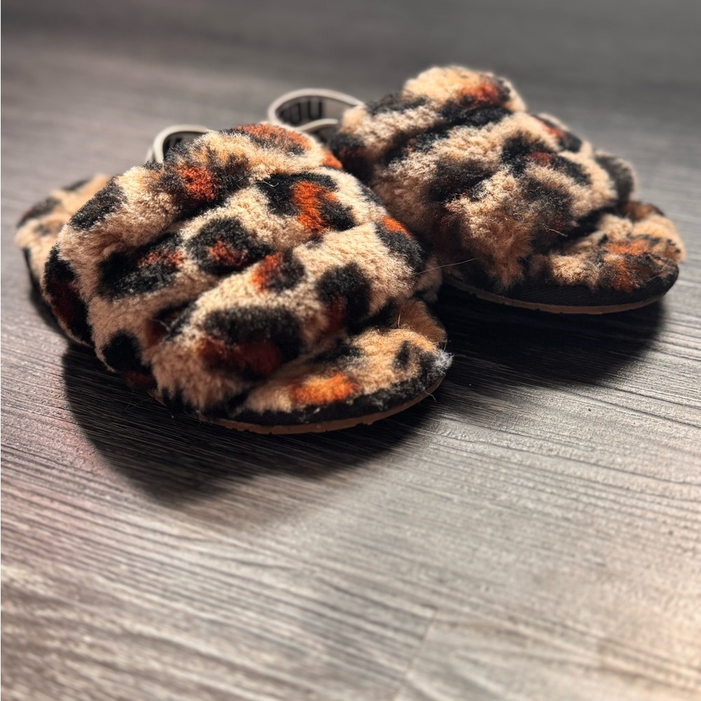 UGG Leopard Slide
